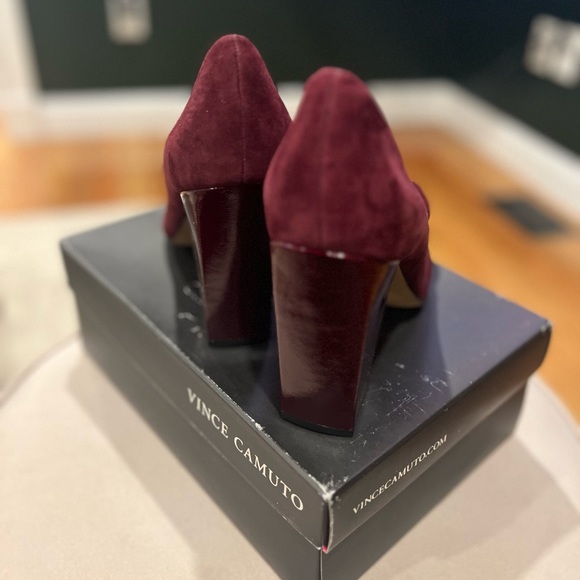 Vince Camuto Ruby Verona Suede and Patent Heels - Picture 5 of 6